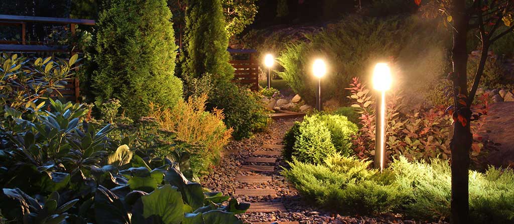 outdoor landscape lighting electrician near me